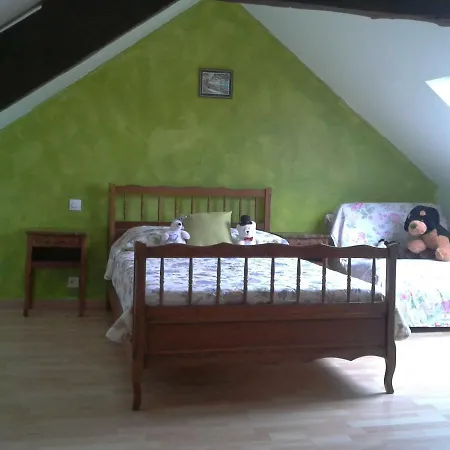 Maison De Vacances * Crouay